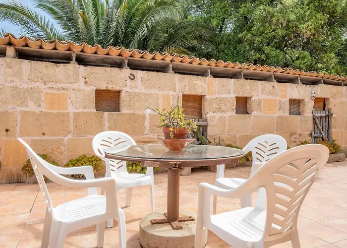 וילה Pou Petit פוינסה